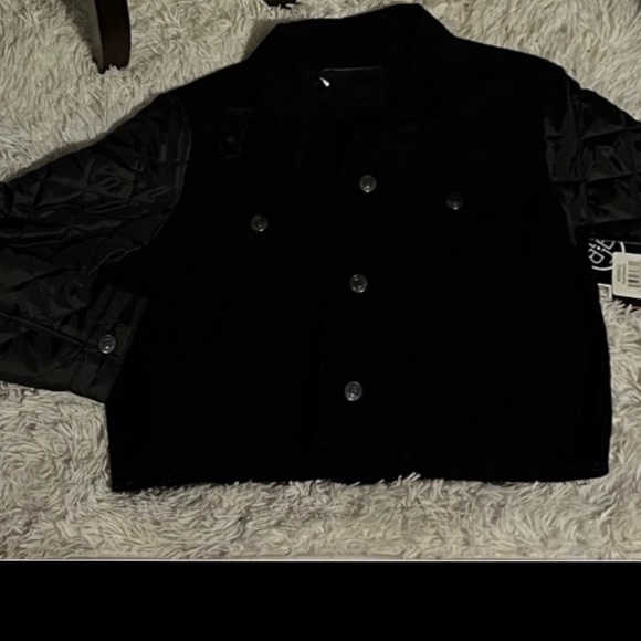 Jacket - Picture 1 of 4